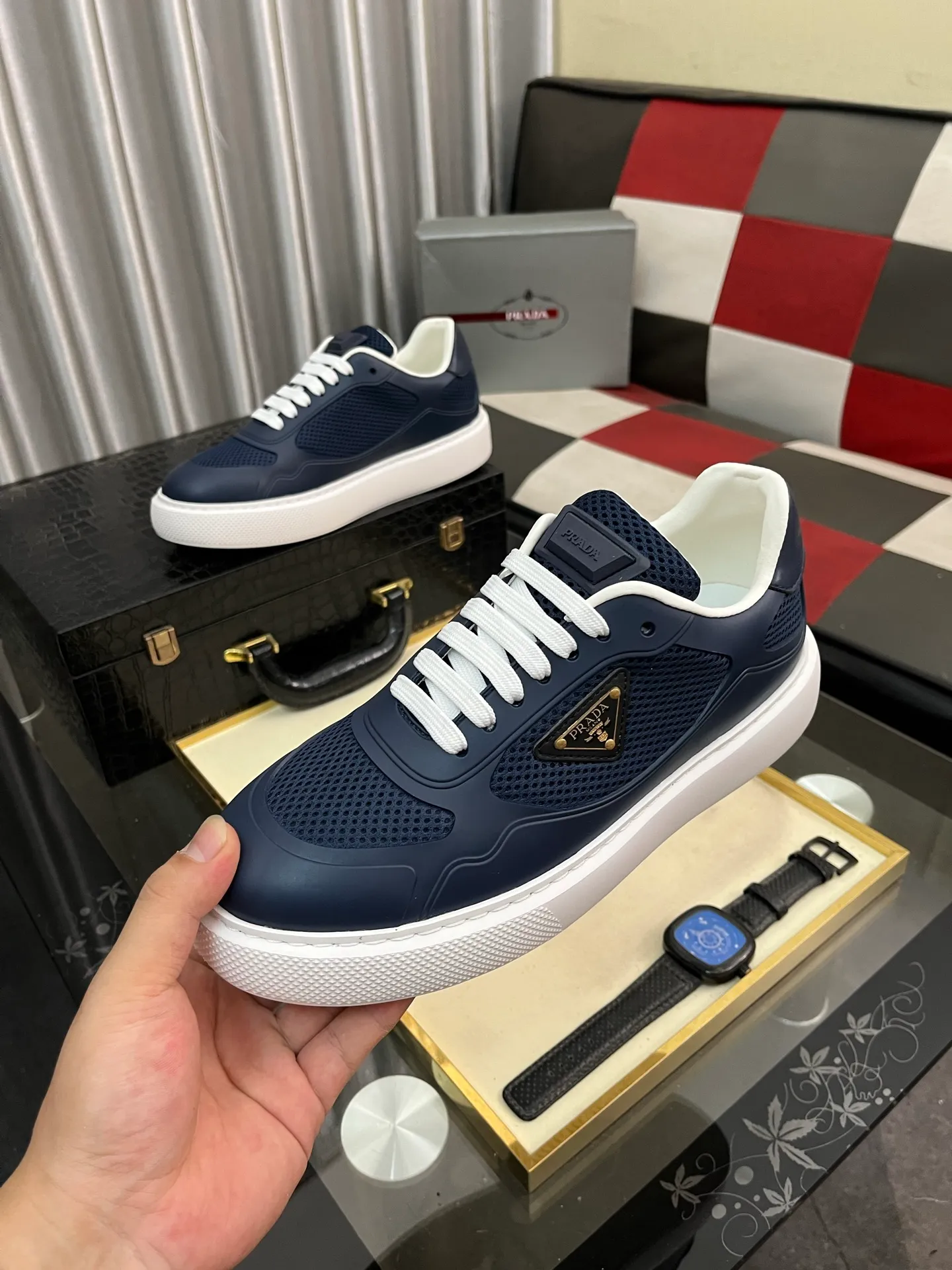 Men's shoes 💰580⌚️⌚️【PRADA】Prada - high-end quality original order 🔍🔍🔍 casual sports shoes - upper: imported 🔝 Napa calfskin, pebbled calfskin, branded glue hollow mesh canvas, shoe body sewn with branded metal fasteners - lining: water-dyed cowhide - outsole: ultra-light TPU foam rubber; two-color molded outsole -Ultra-high quality control, fine workmanship, highlighting (high-end, nobility, class) -Size: 38-445️⃣colors available